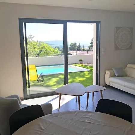 Holiday home Abelha En Provence